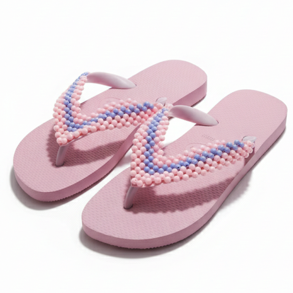 Havaianas Rosa Bordada com Pérolas Artesanais