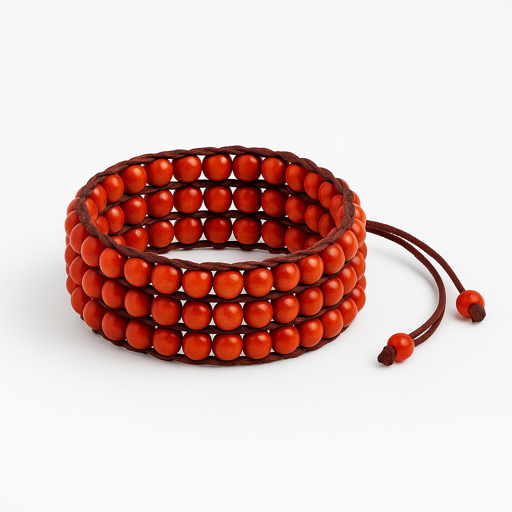 Pulseira artesanal com três fileiras em madeira — Ateliê Dalva Ramos